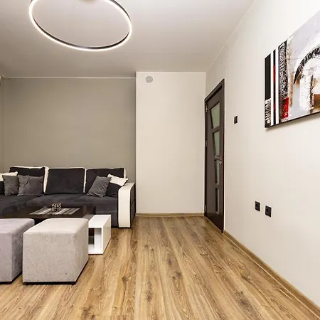 Apartment 1bd Flat In - 25 Min Walk From The Centre By Flat Mаnаger *