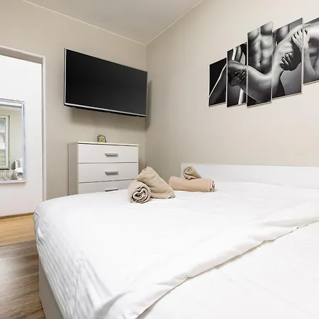 1bd Flat In - 25 Min Walk From The Centre By Flat Mаnаger * Plowdiw