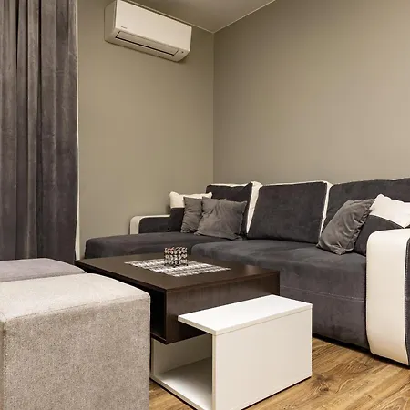 Apartment 1bd Flat In - 25 Min Walk From The Centre By Flat Mаnаger *