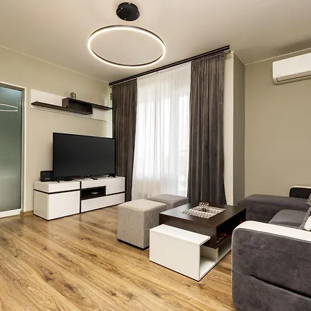 1bd Flat In - 25 Min Walk From The Centre By Flat Mаnаger Apartment Plowdiw